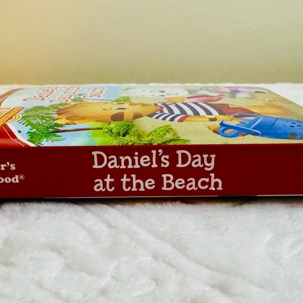 Daniel's Day at the Beach Book by Daniel Tiger’s Neighborhood (New with tags on)